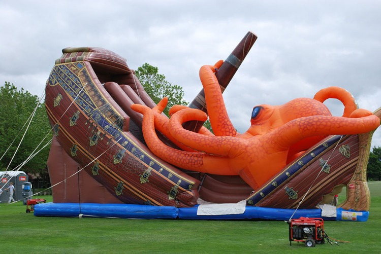 36' Kraken Slide